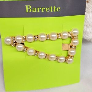 Triangular pearl and rhinestone clip barrette